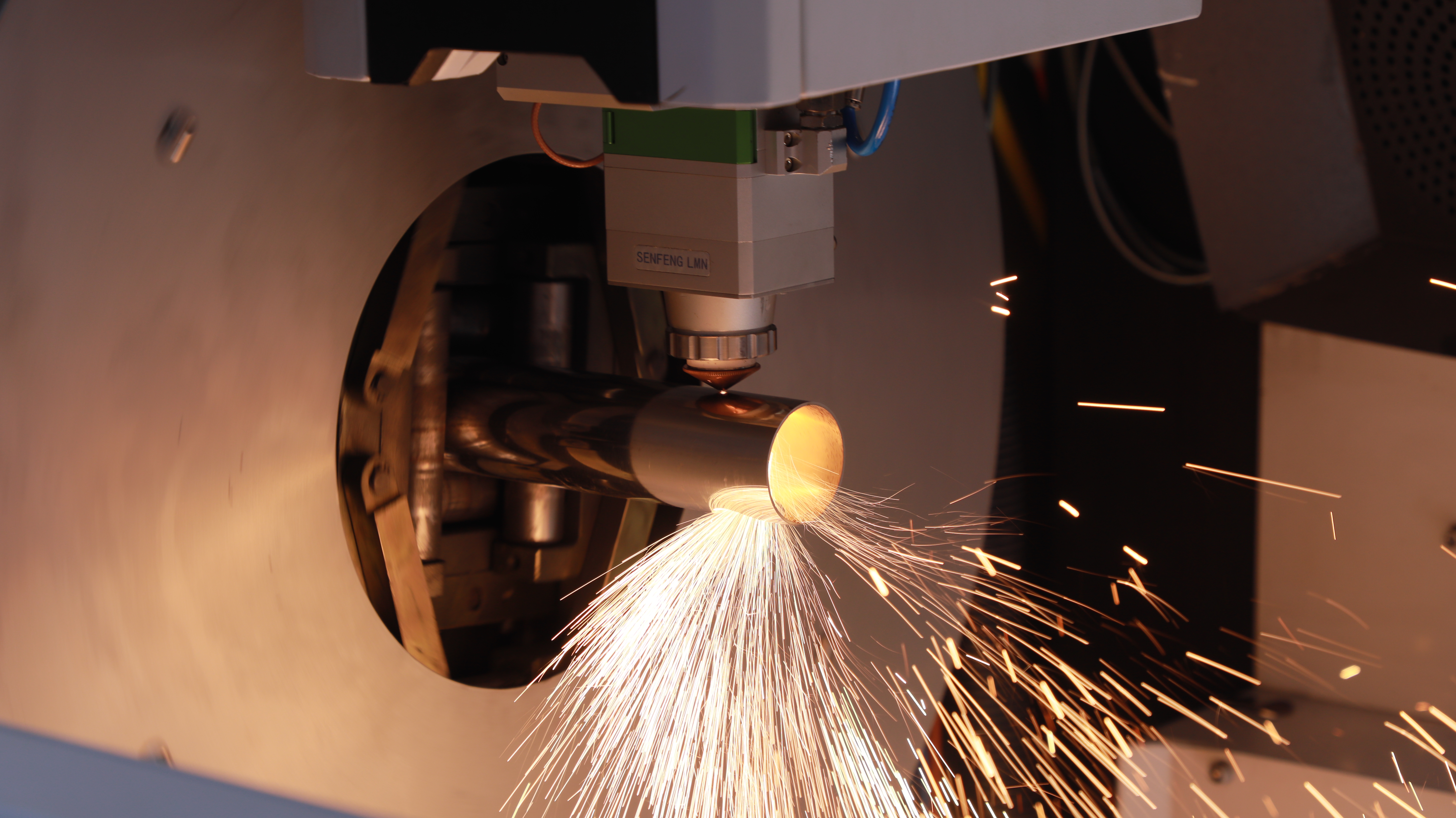 metal tube laser cutting machine